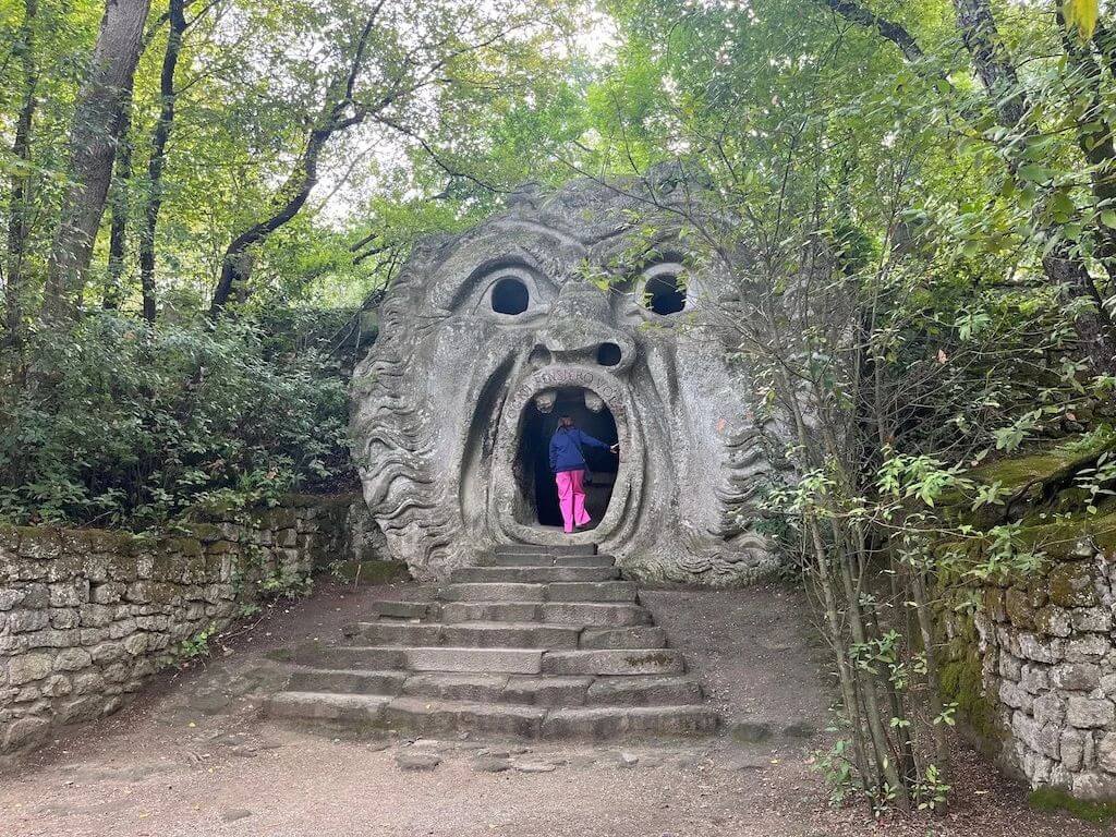 vue des jardins de Bomarzo et des sculptures du Parc des Monstres en Italie