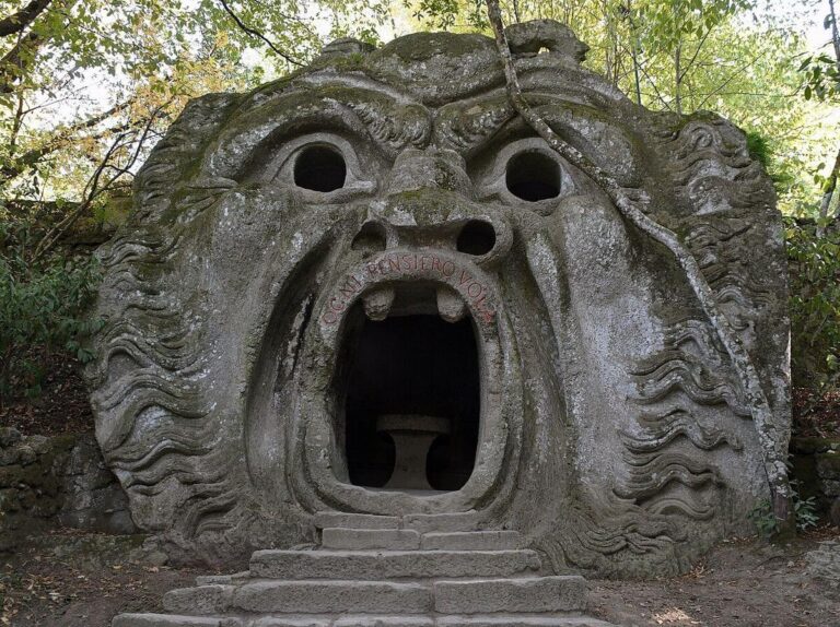 Jardins de Bomarzo : billets, horaires et visite du Parc des Monstres Jardins de Bomarzo billets horaires et visite du Parc des Monstres