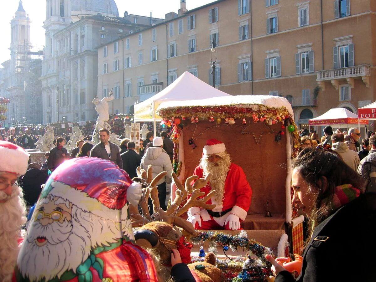 Marché de Noël avec père Noël, Piazza Navona, Rome