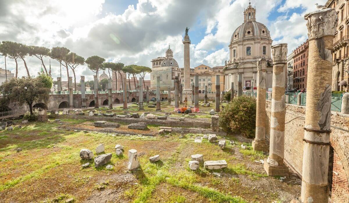 La Basilique Ulpia Rome